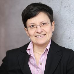 Porträtfoto von Helena Trinz